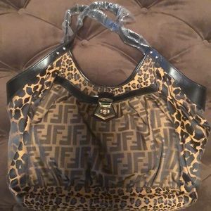 Fendi purse Authentic with receipt. Never worn